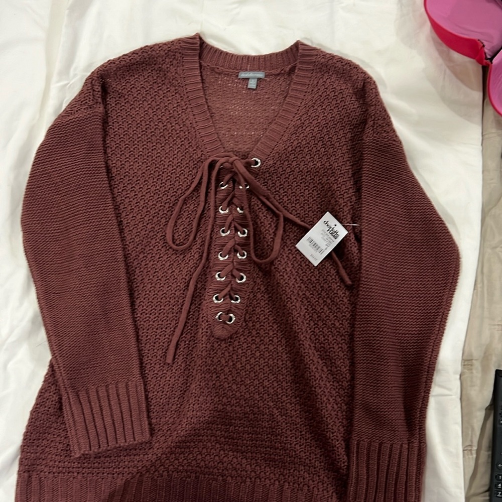Womens Charlotte Russe Sweater size Small burgundy color